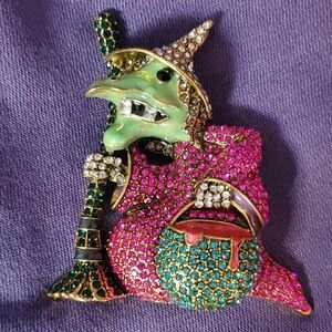 Witch Brooch with Rhindstones‎